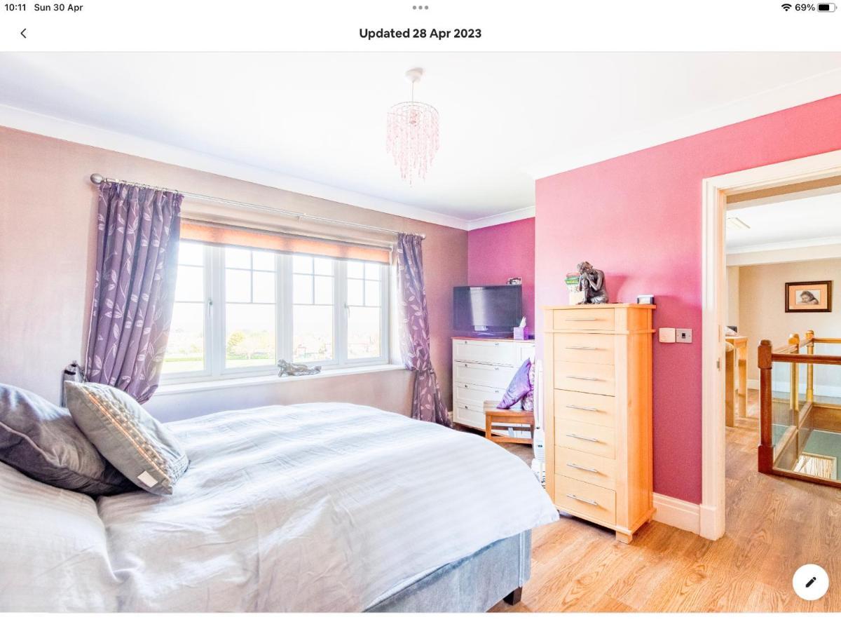 The Kings Suite Oak Drive, Colwyn Bay Ll29 7Yp First Floor Exterior photo